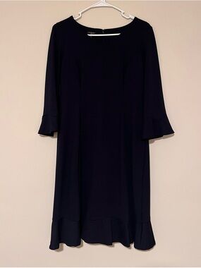 TALBOTS FLOUNCE REFINED PONTE SHEATH DRESS IN NAVY, SIZE 4 PETITE
